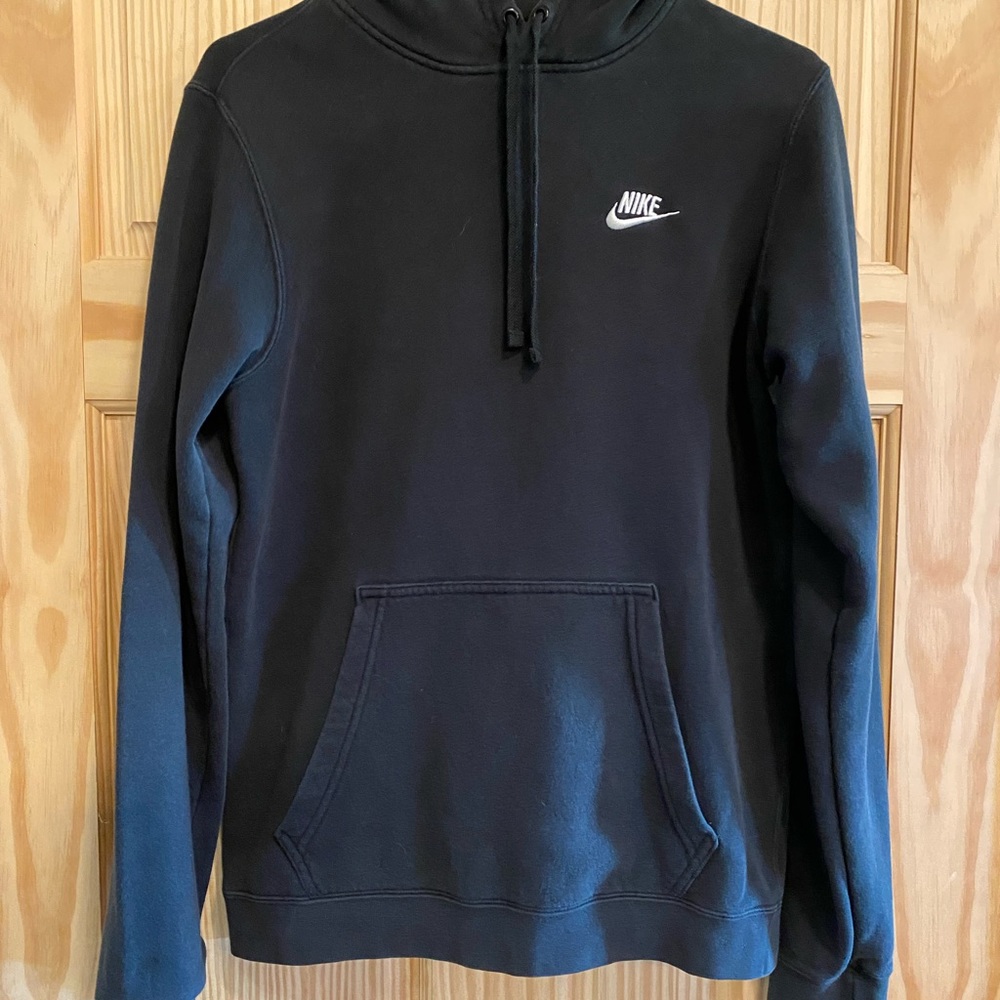 Nike men’s sweatshirt